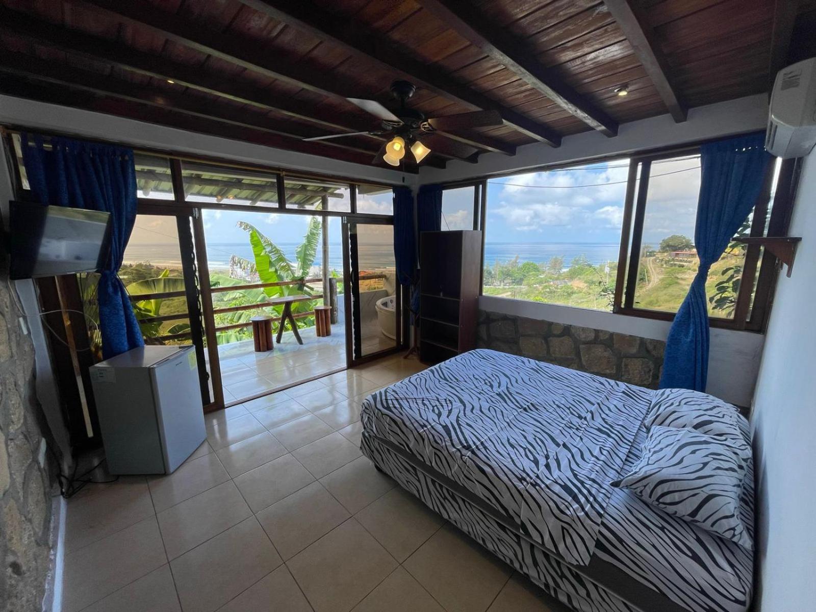 Punta Hills Montanita Hotel Eksteriør billede